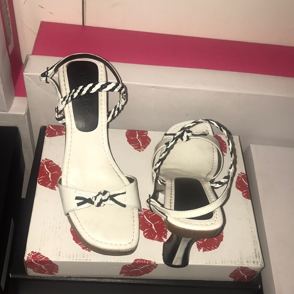 Two lips black and white leather sandals new 8